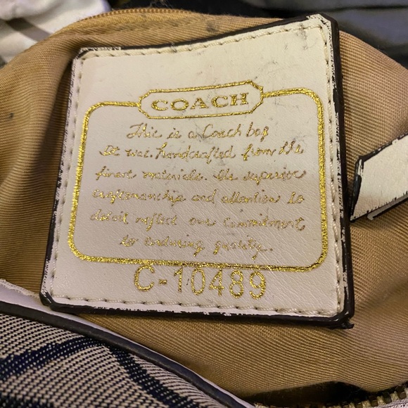 Coach purse - Picture 4 of 4